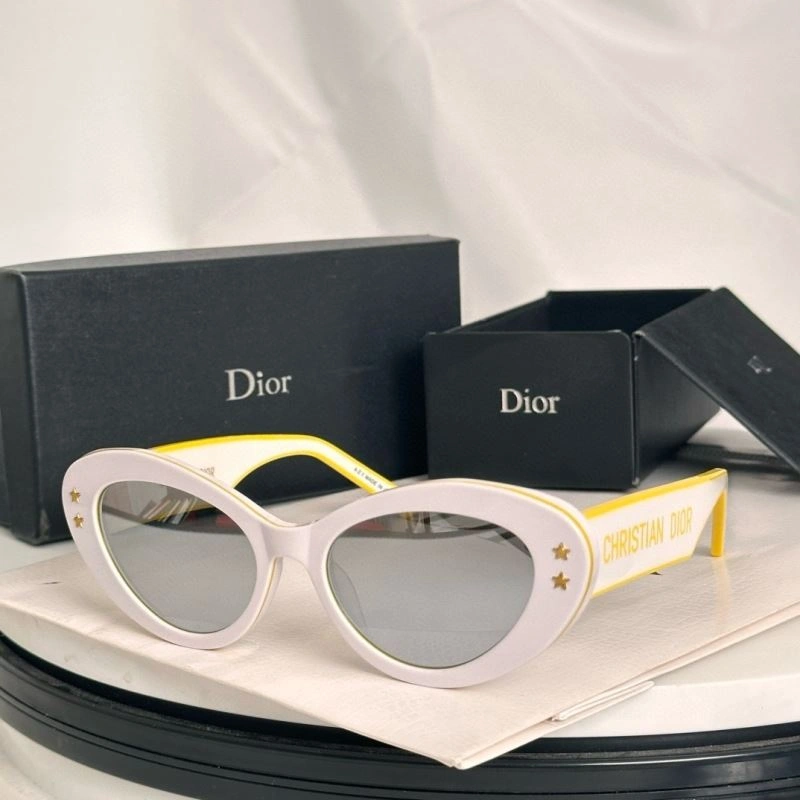 Christian Dior Sunglasses Refined 278958