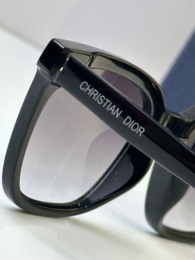 Reliable Christian Dior Sunglasses 278953