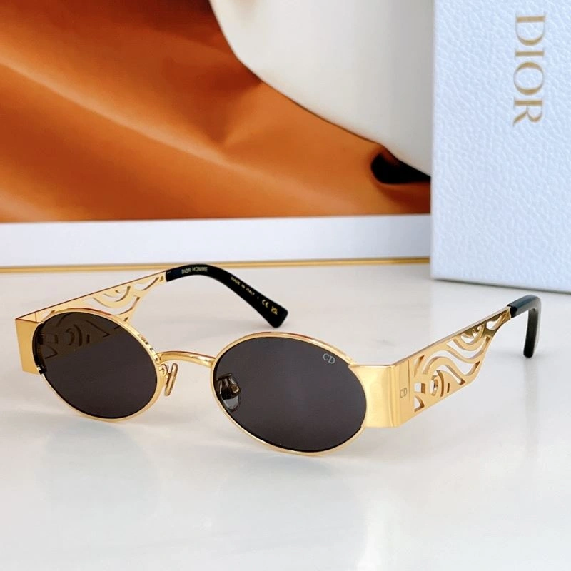 Compact Christian Dior Sunglasses 278945