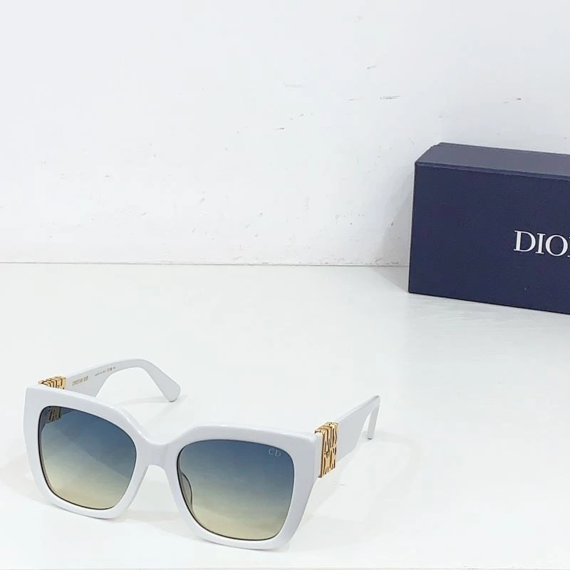 Stylish Christian Dior Sunglasses 278941