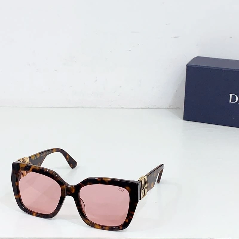 Stylish Christian Dior Sunglasses 278941