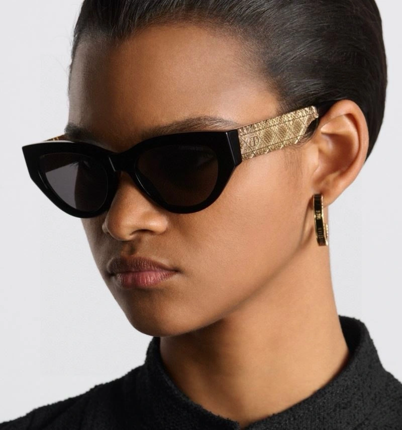 Sporty Christian Dior Sunglasses 278943