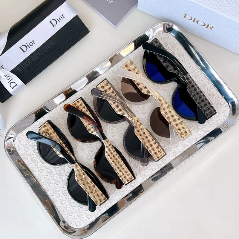 Sporty Christian Dior Sunglasses 278943