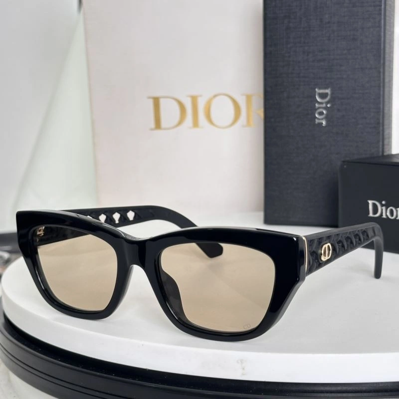 Attractive Christian Dior Sunglasses 278906