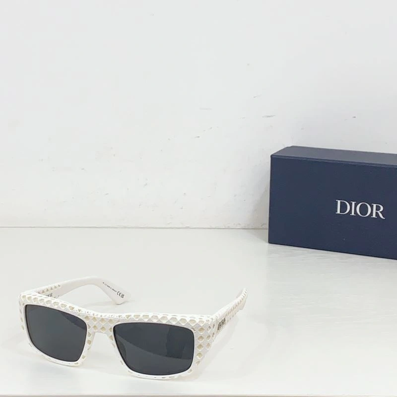 Comfortable Christian Dior Sunglasses 278923