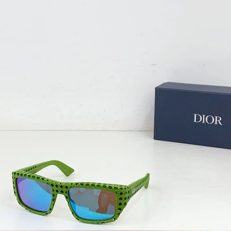 Comfortable Christian Dior Sunglasses 278923