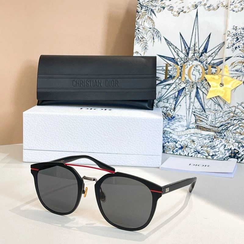 Elegant Christian Dior Sunglasses 278896