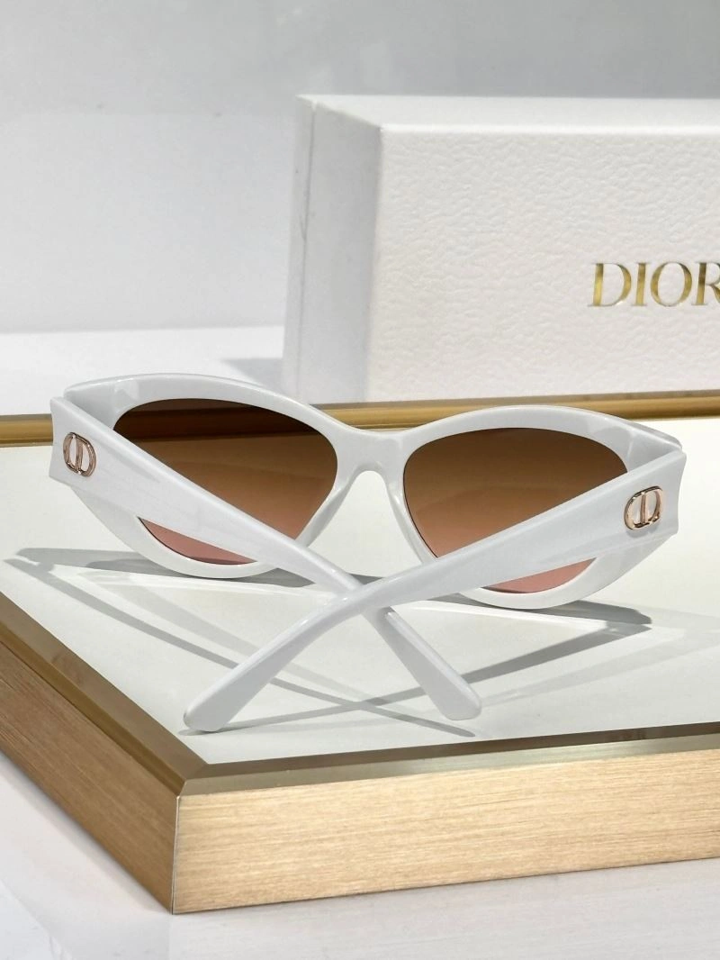 Reliable Christian Dior Sunglasses 278877
