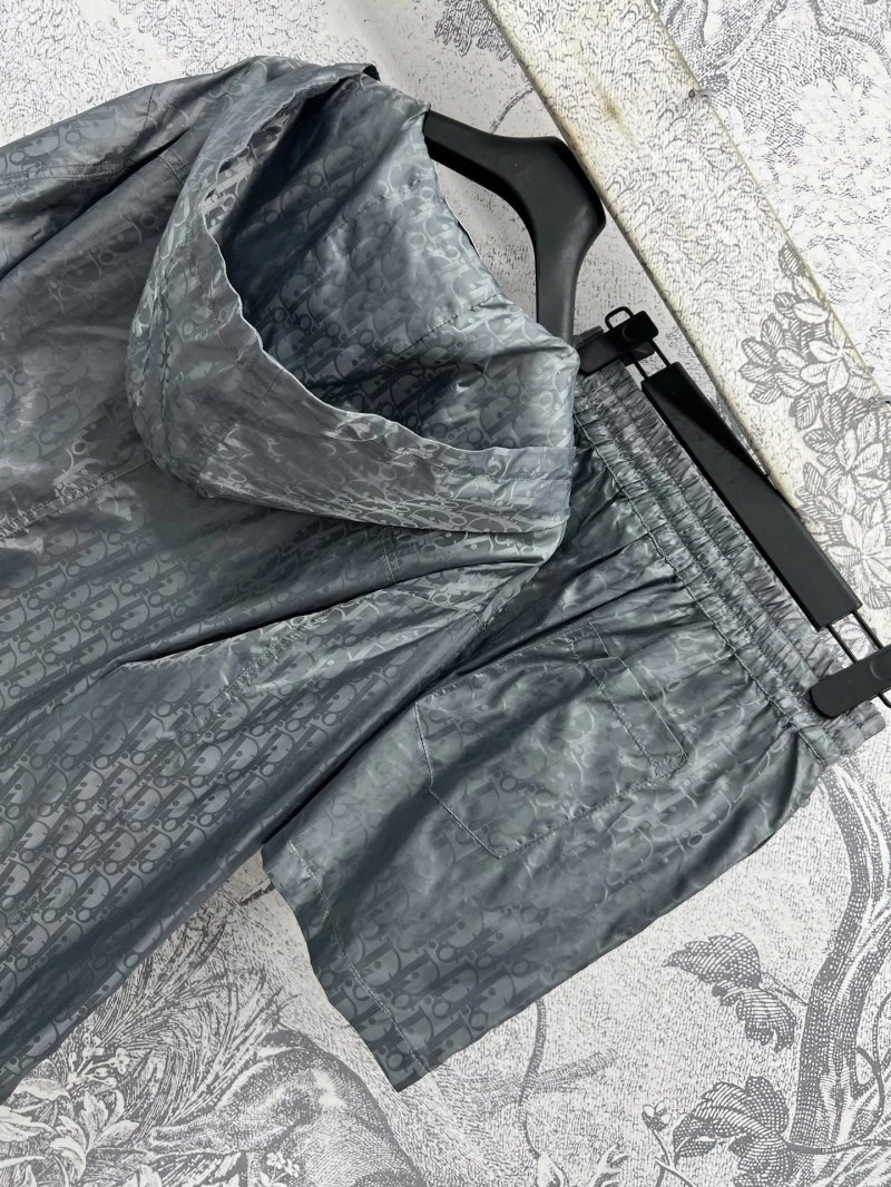 Snug Christian Dior Sunscreen Jacket 111980