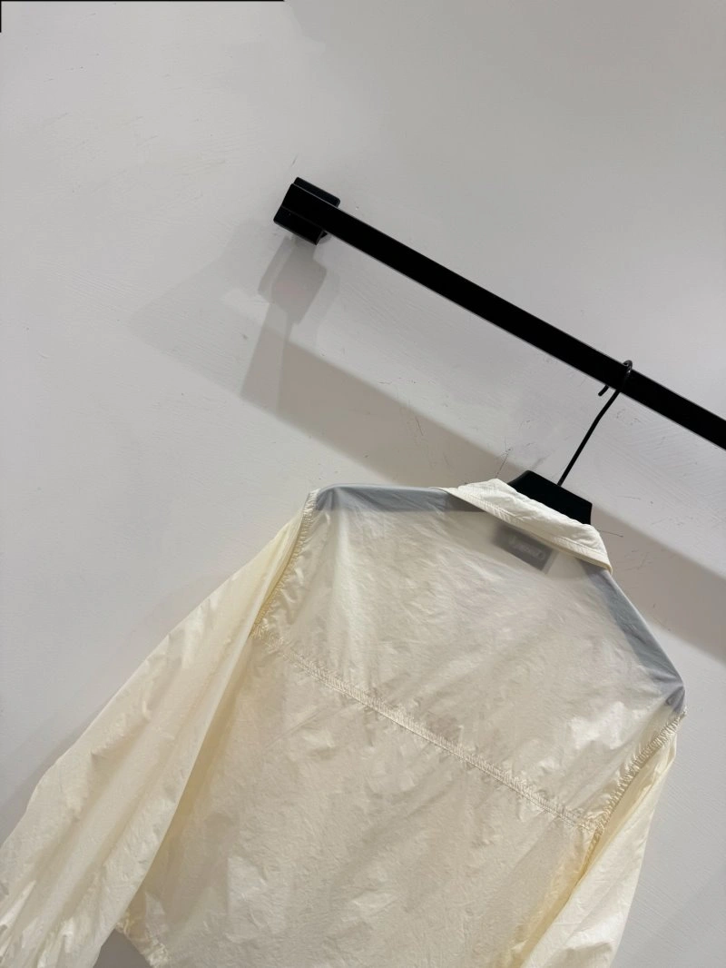 Sleek Christian Dior Sunscreen Jacket 113671