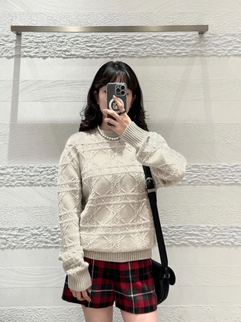 Tailored Christian Dior Sweaters 117472