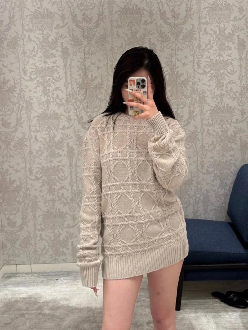 Tailored Christian Dior Sweaters 117472