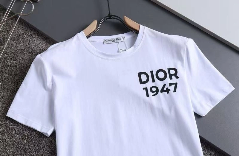 Compact Christian Dior T-Shirts 117887
