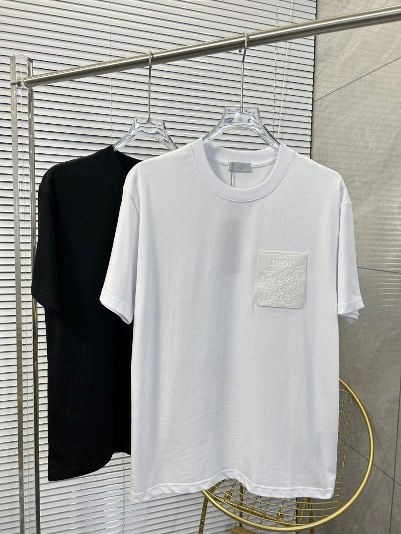 Sleek Christian Dior T-Shirts 117572