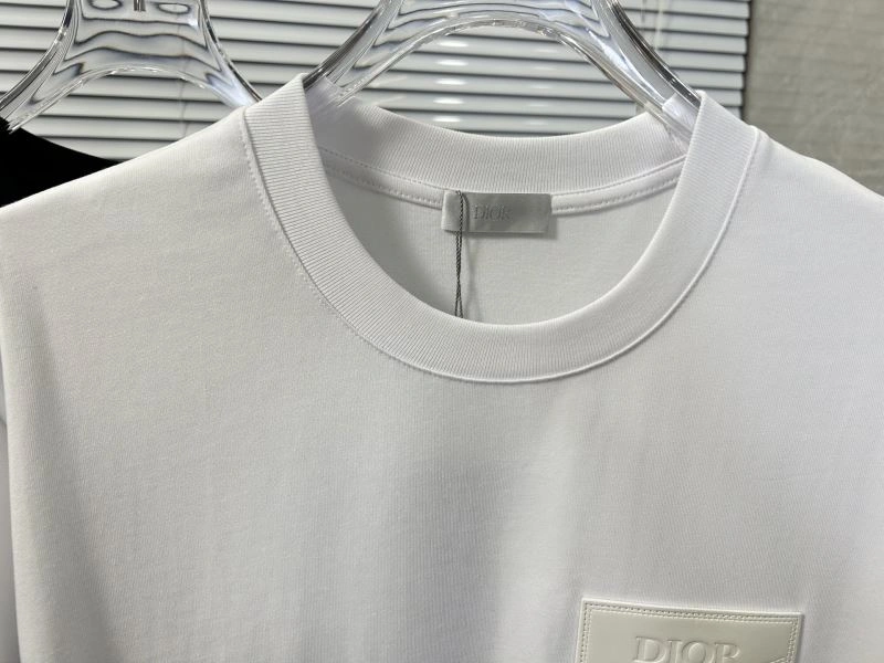 Sleek Christian Dior T-Shirts 117572
