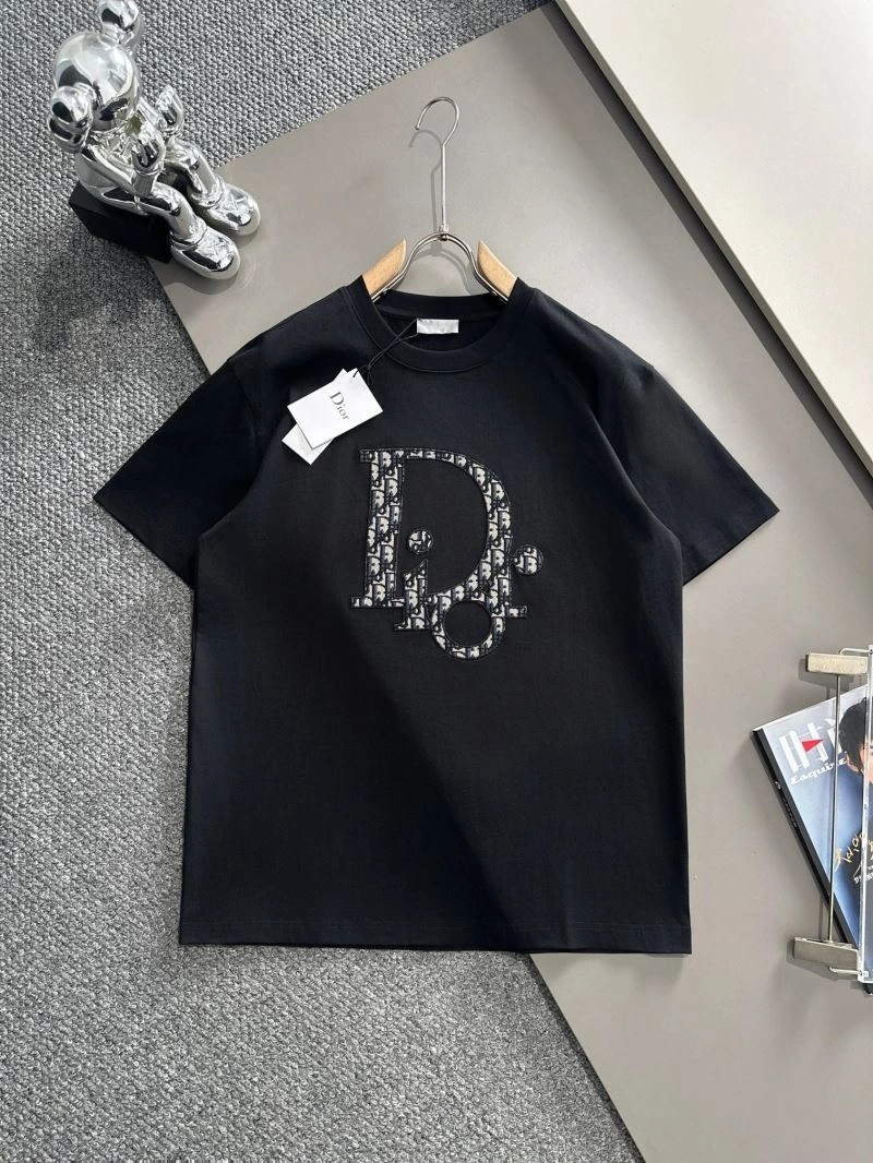 WellDesigned Christian Dior T-Shirts 117352