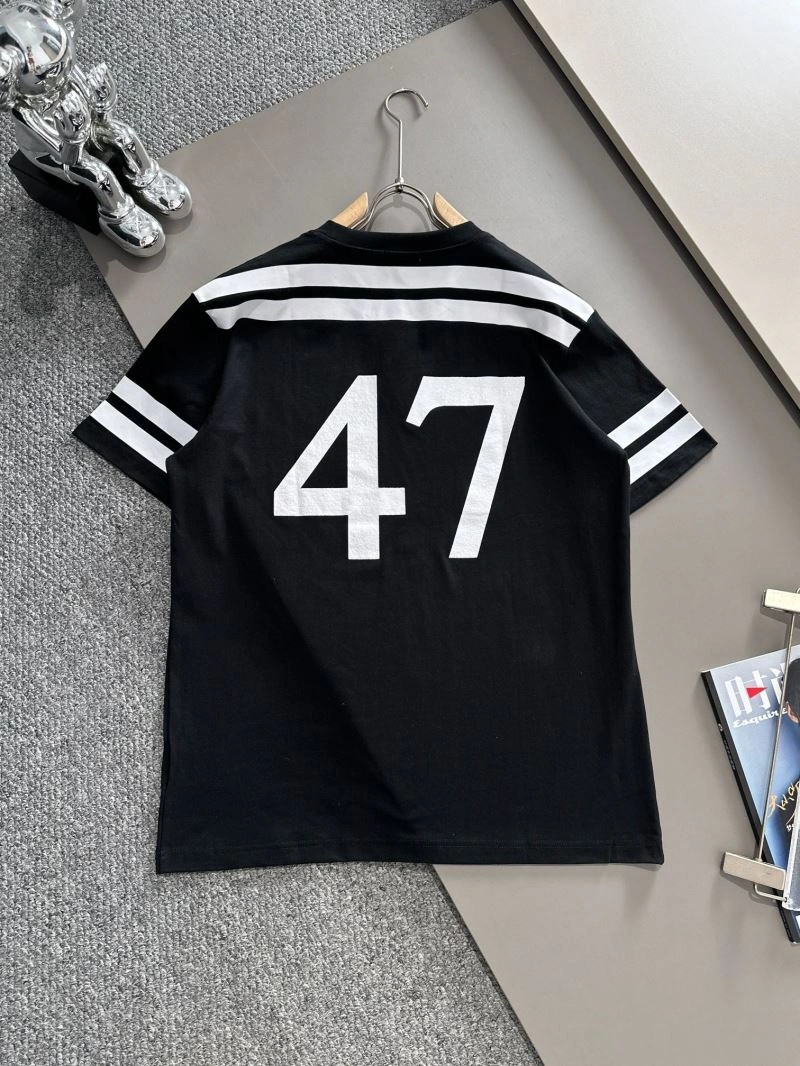 Supportive Christian Dior T-Shirts 117348