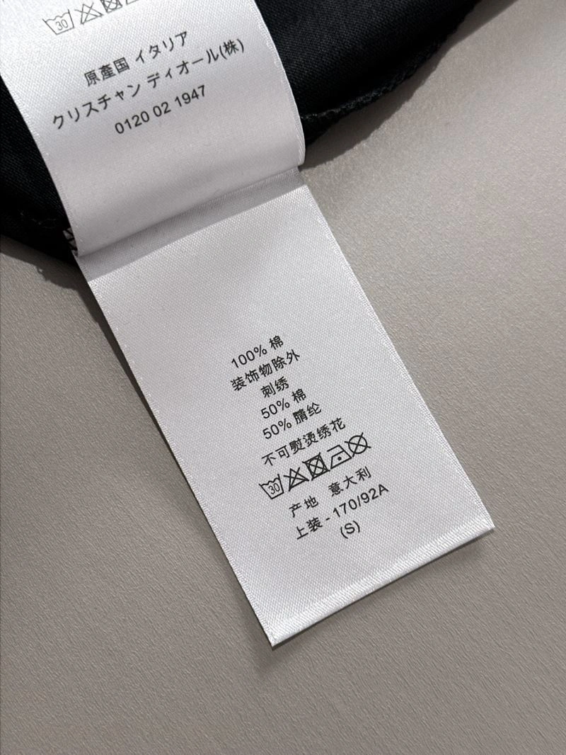Supportive Christian Dior T-Shirts 117348