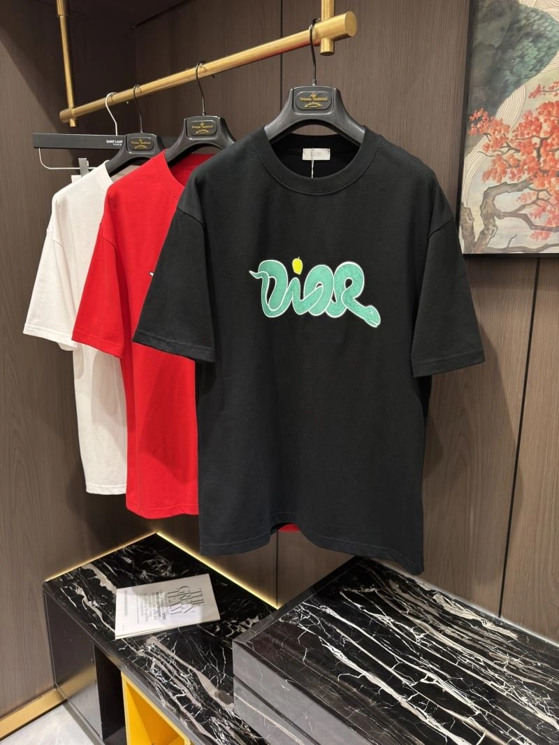 Fashionable Christian Dior T-Shirts 117043
