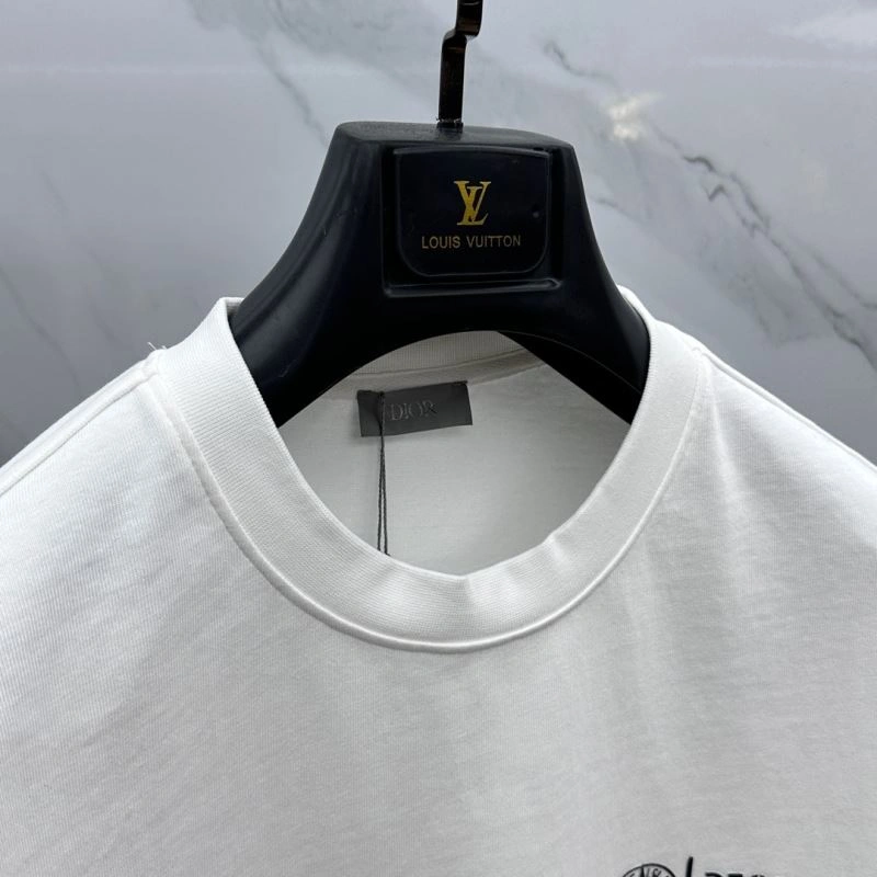 Minimalist Christian Dior T-Shirts 117029