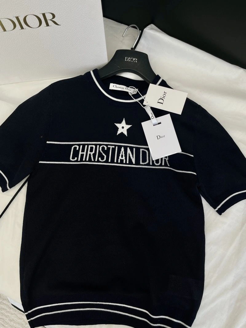 Flexible Christian Dior T-Shirts 112703