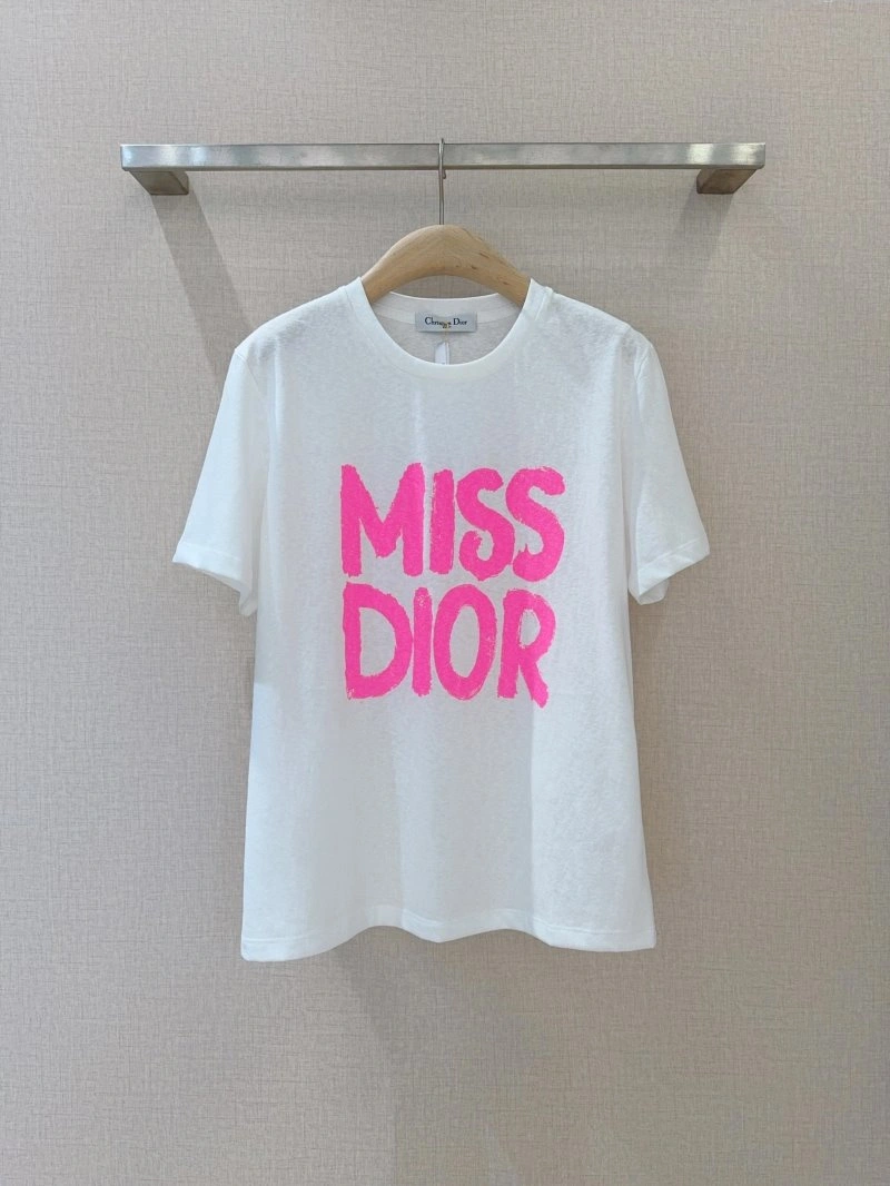 Effortless Christian Dior T-Shirts 112678