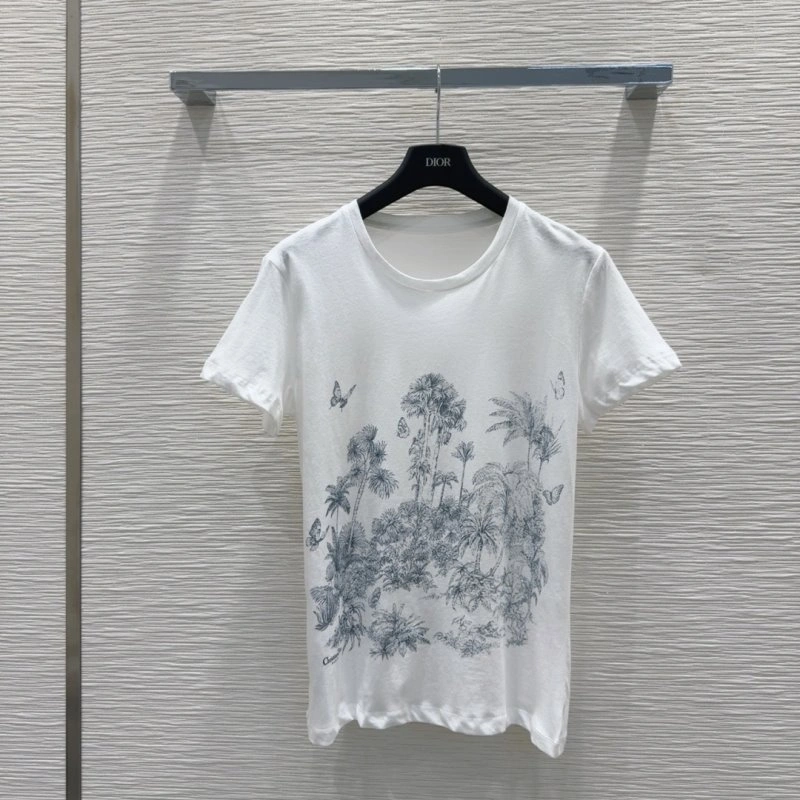 Trendsetting Christian Dior T-Shirts 112676