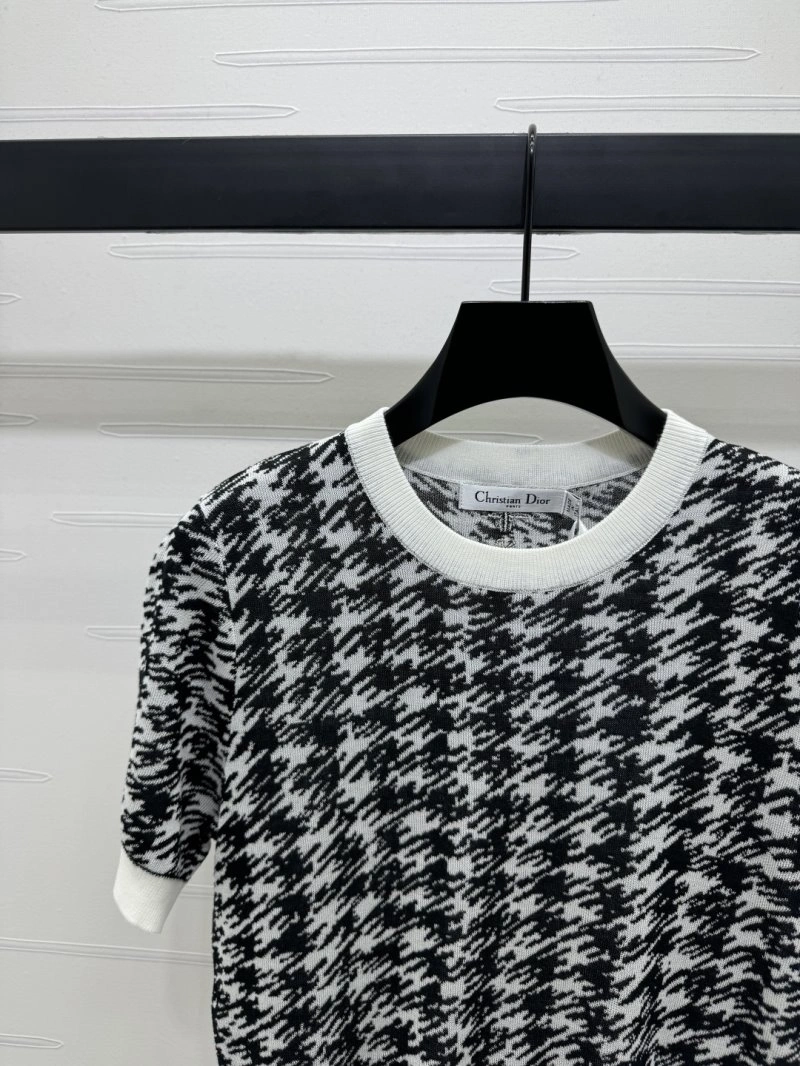Sporty Christian Dior T-Shirts 114192
