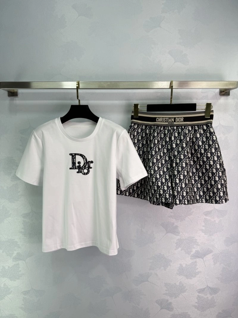 Christian Dior T-Shirts Lightweight 114128