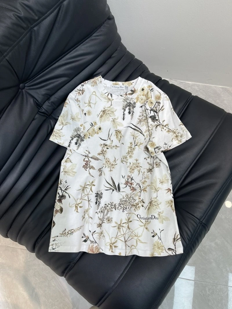 Christian Dior T-Shirts Trendsetting 111949
