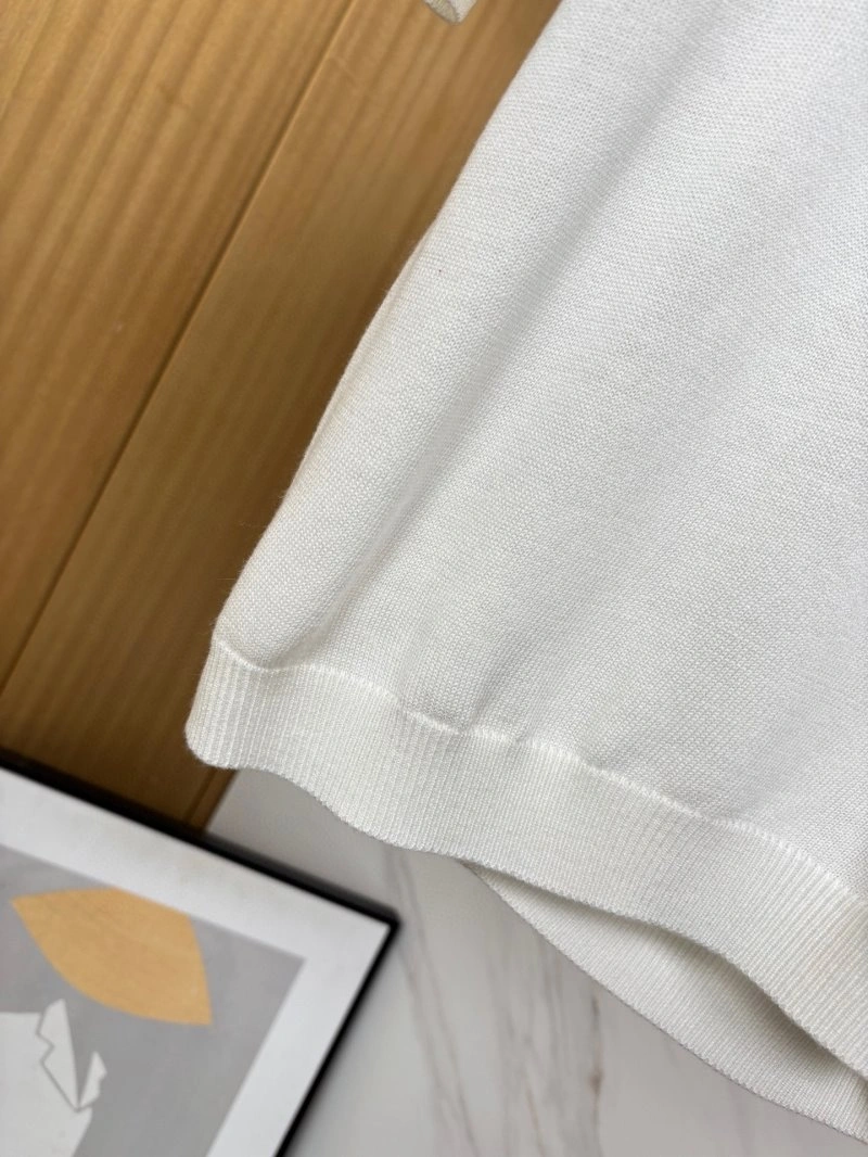 Effortless Christian Dior T-Shirts 111910