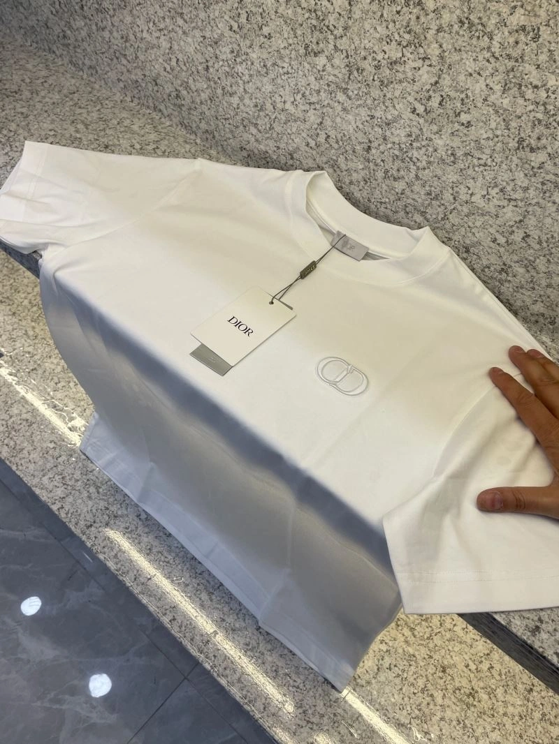 Tailored Christian Dior T-Shirts 116460