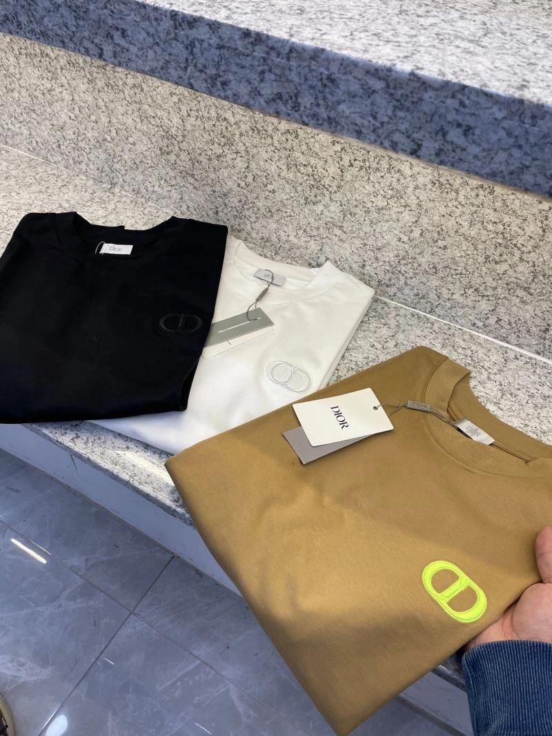 Lightweight Christian Dior T-Shirts 116457