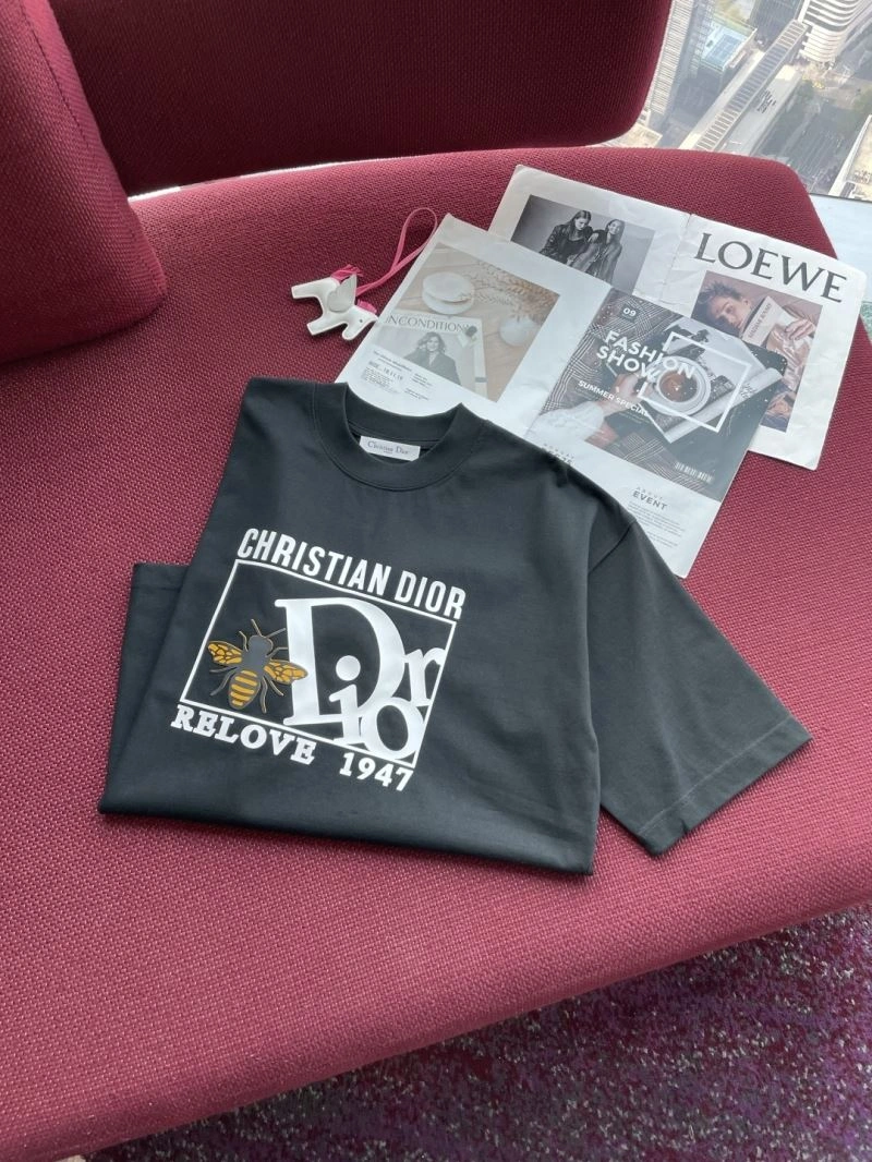 Sleek Christian Dior T-Shirts 116375