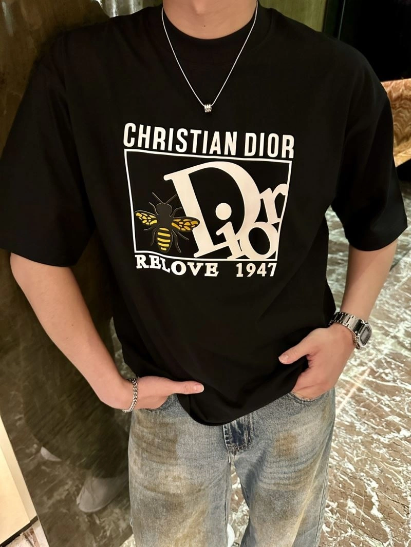 Sleek Christian Dior T-Shirts 116375