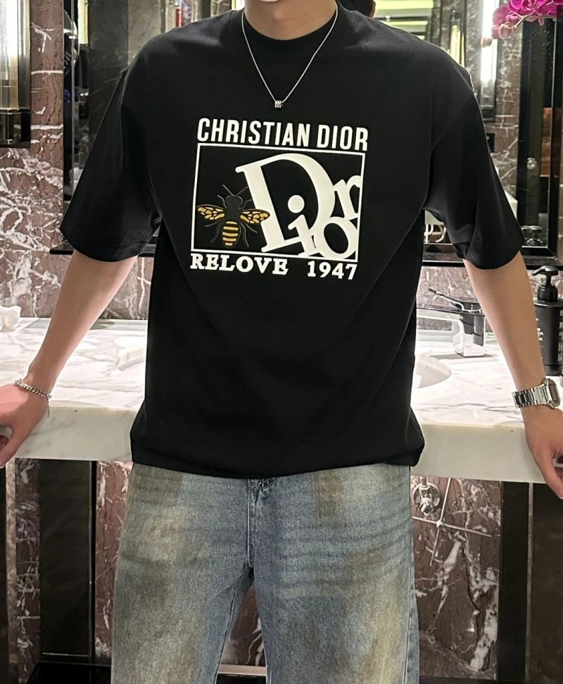 Sleek Christian Dior T-Shirts 116375