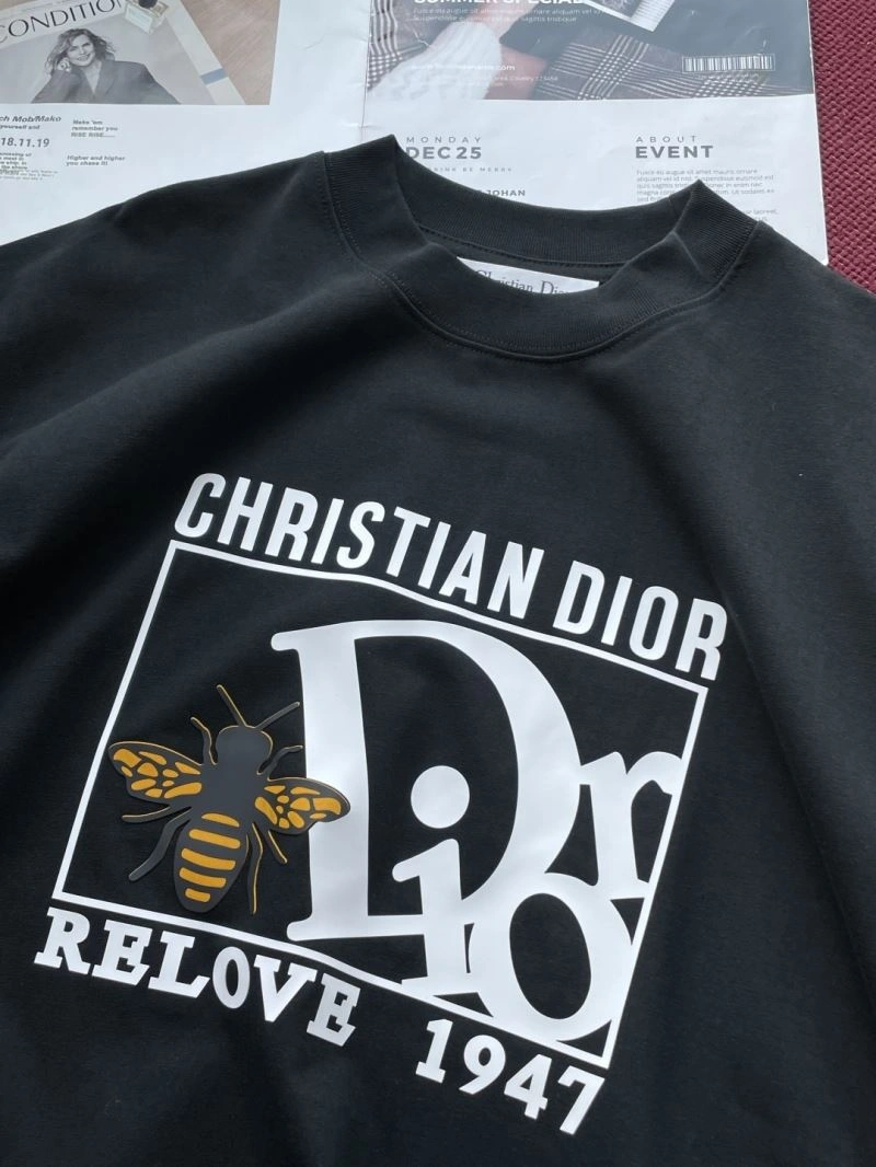 Sleek Christian Dior T-Shirts 116375