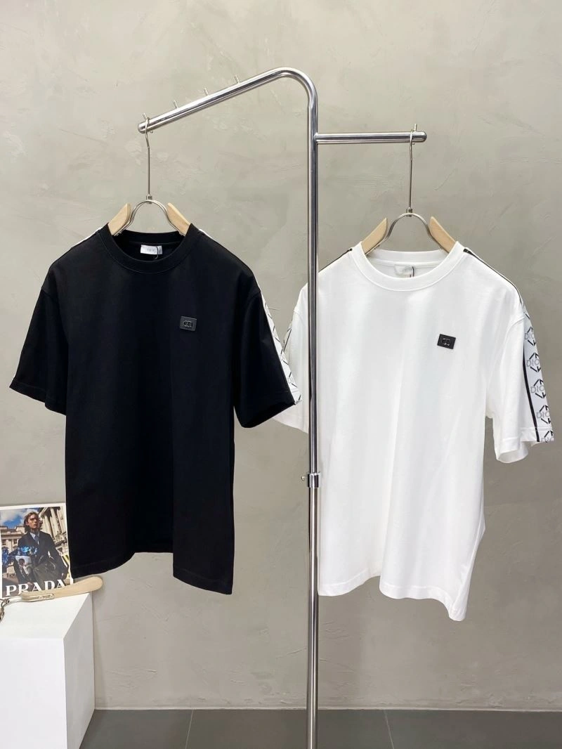 Compact Christian Dior T-Shirts 116128