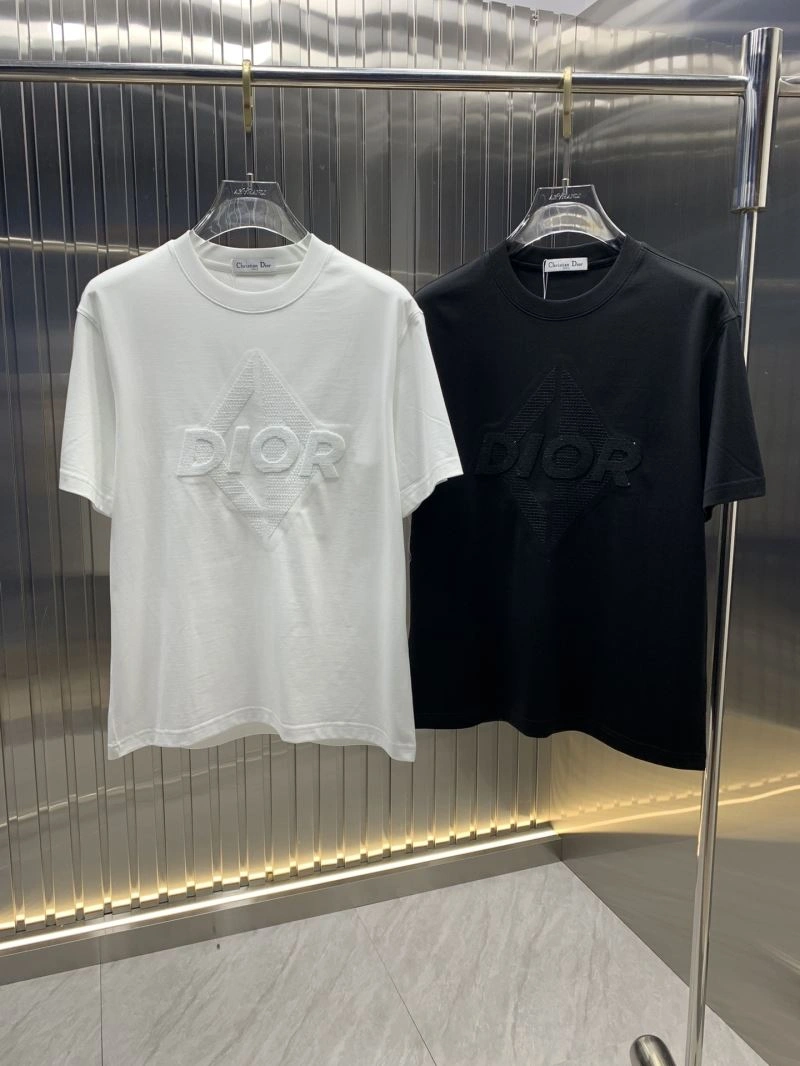 Effortless Christian Dior T-Shirts 116097