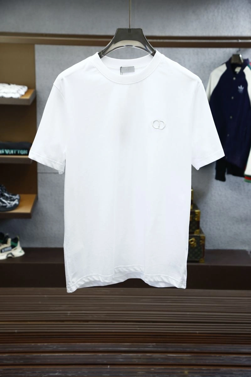 Fashionable Christian Dior T-Shirts 116034