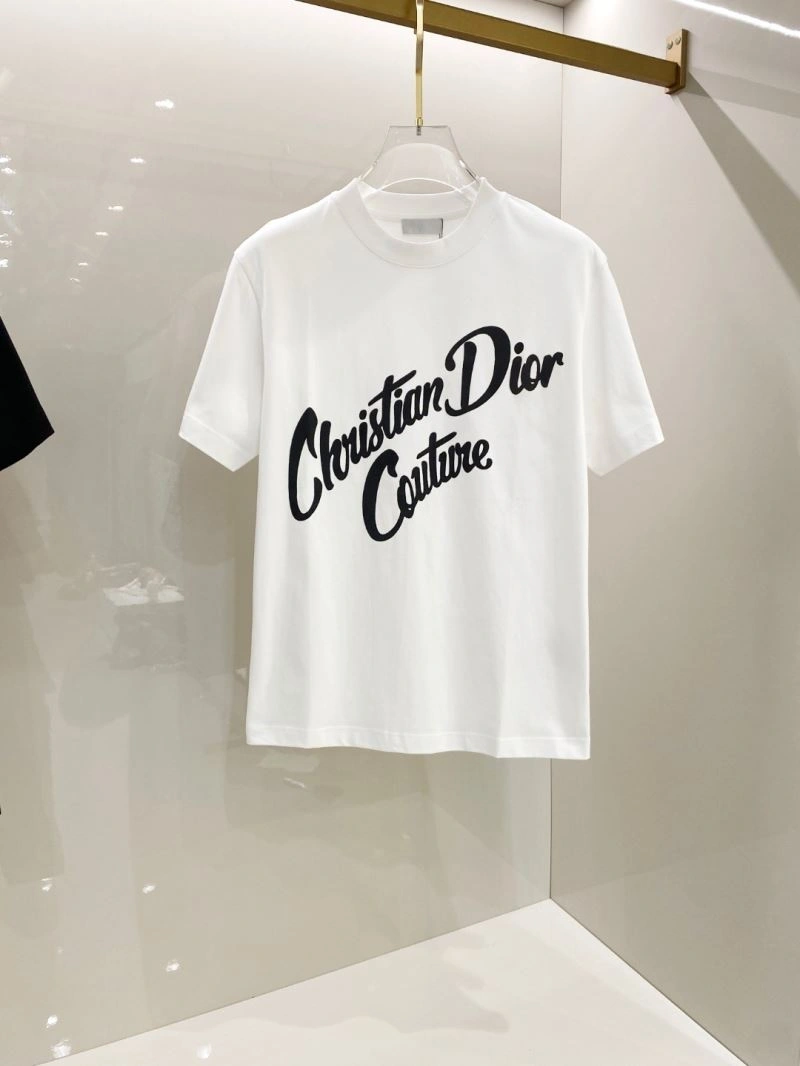 Sleek Christian Dior T-Shirts 116015