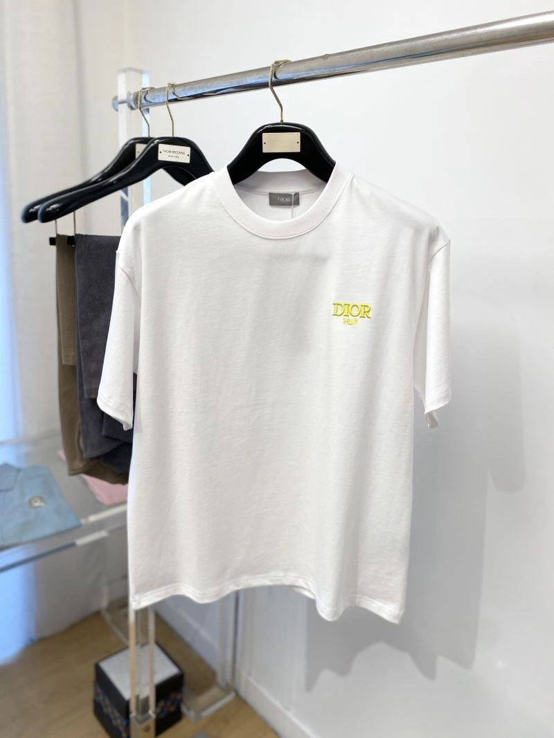 Sporty Christian Dior T-Shirts 116001