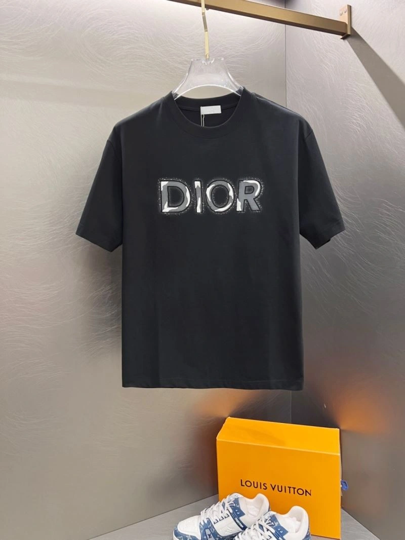 Seasonal Christian Dior T-Shirts 115998
