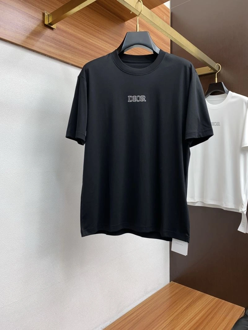 Fashionable Christian Dior T-Shirts 115977