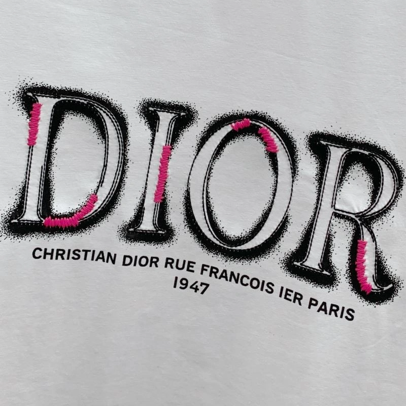 Stylish Christian Dior T-Shirts 115932