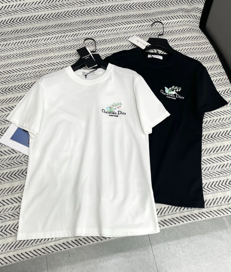 Christian Dior T-Shirts Sleek 113628