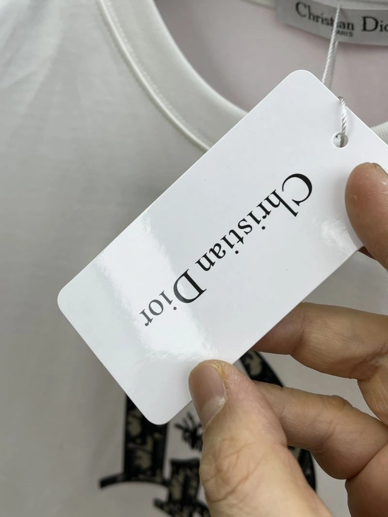 Cozy Christian Dior T-Shirts 115607