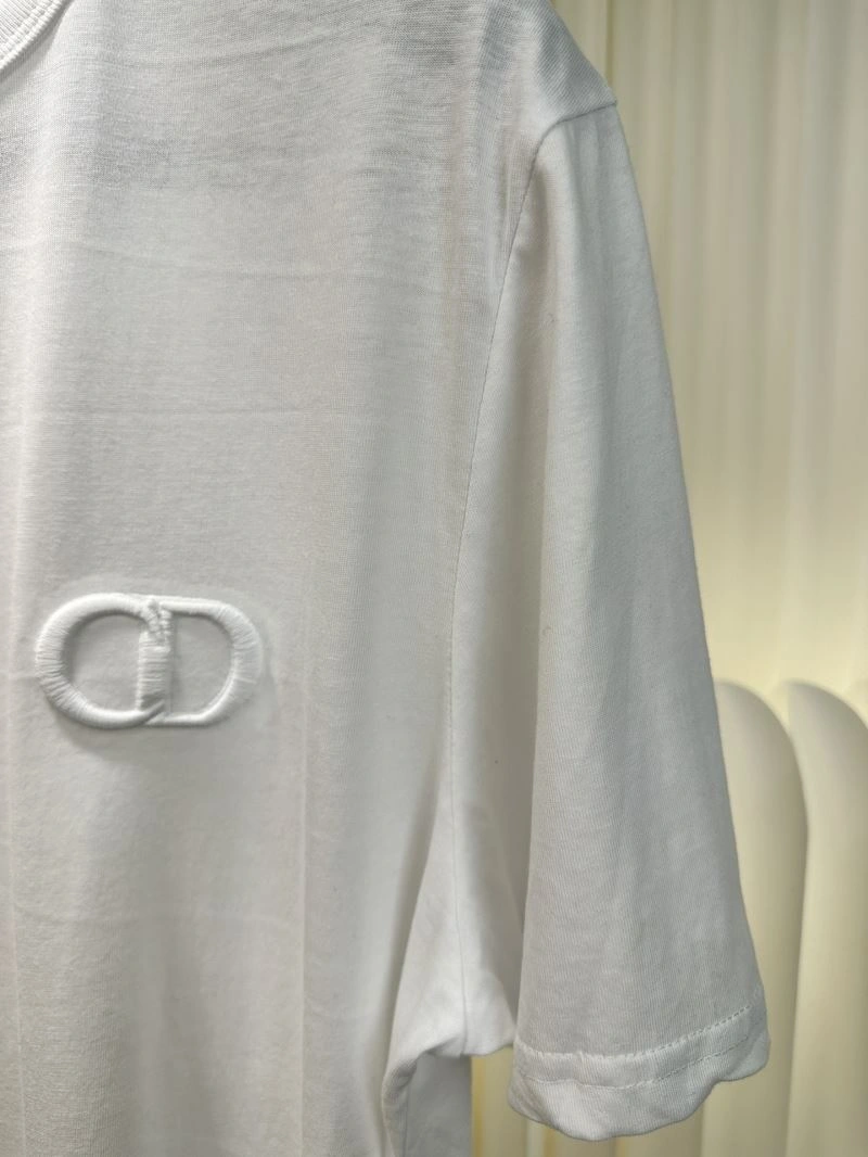 Seasonal Christian Dior T-Shirts 115278