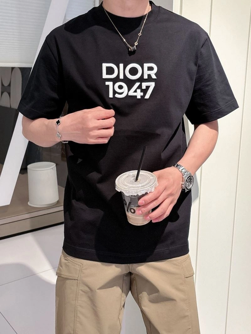 Vibrant Christian Dior T-Shirts 115225