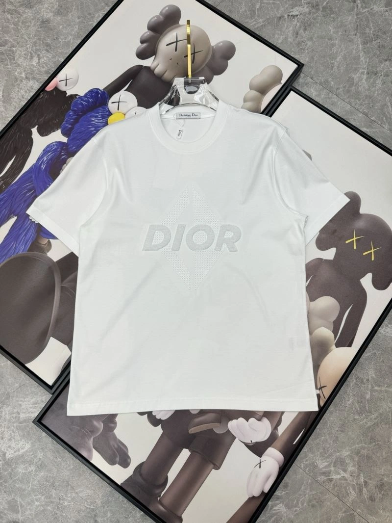 Effortless Christian Dior T-Shirts 115193